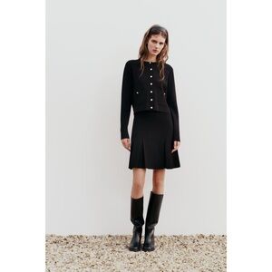 NWT Zara Knit Pleated Black Skirt - Size Large